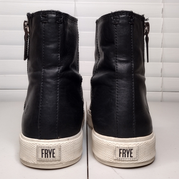 Frye Gia Lug Women's Leather Zip Ankle Booties Sz 8.5 - Picture 3 of 16